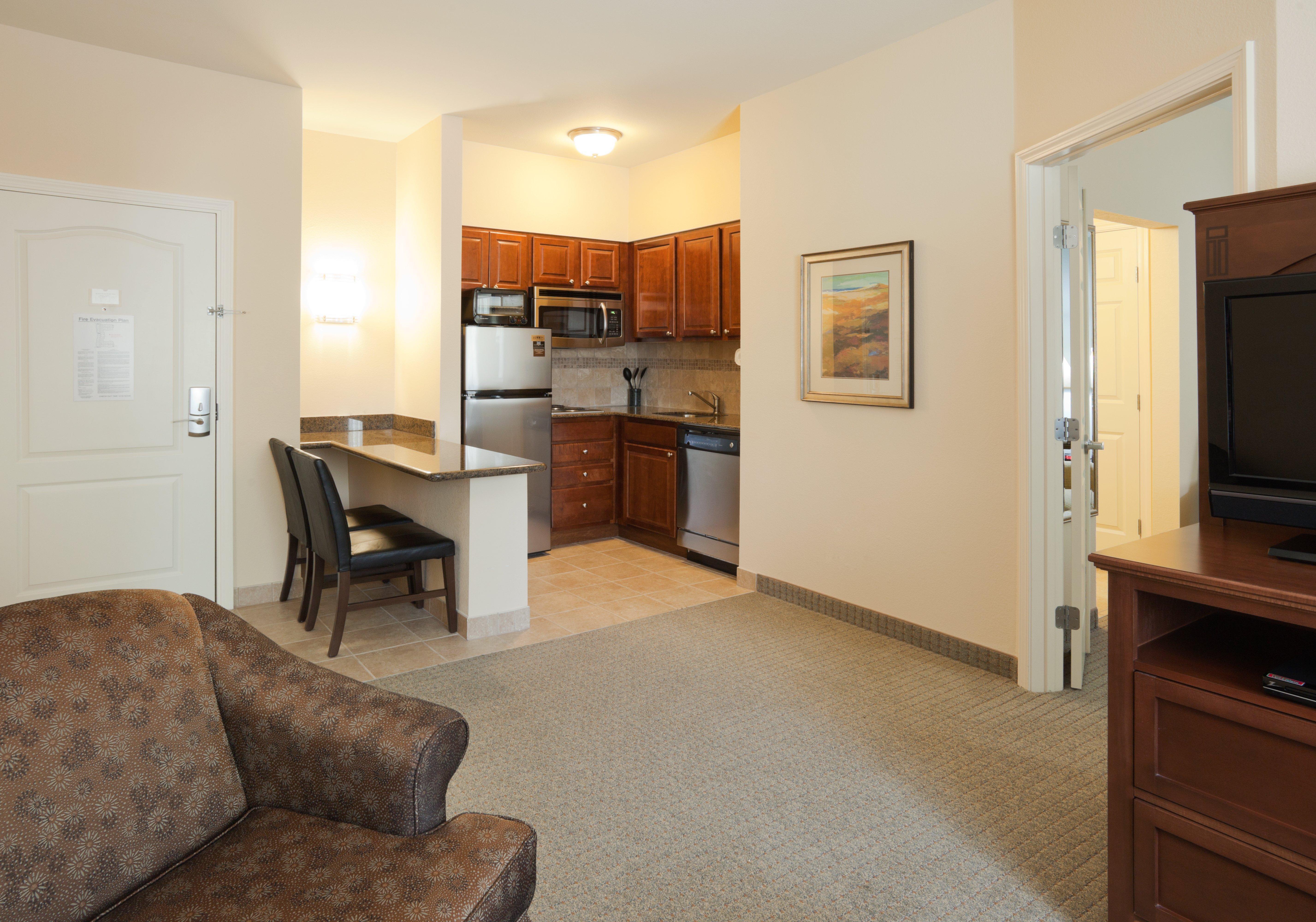 Homewood Suites Lafayette-Airport Exterior photo