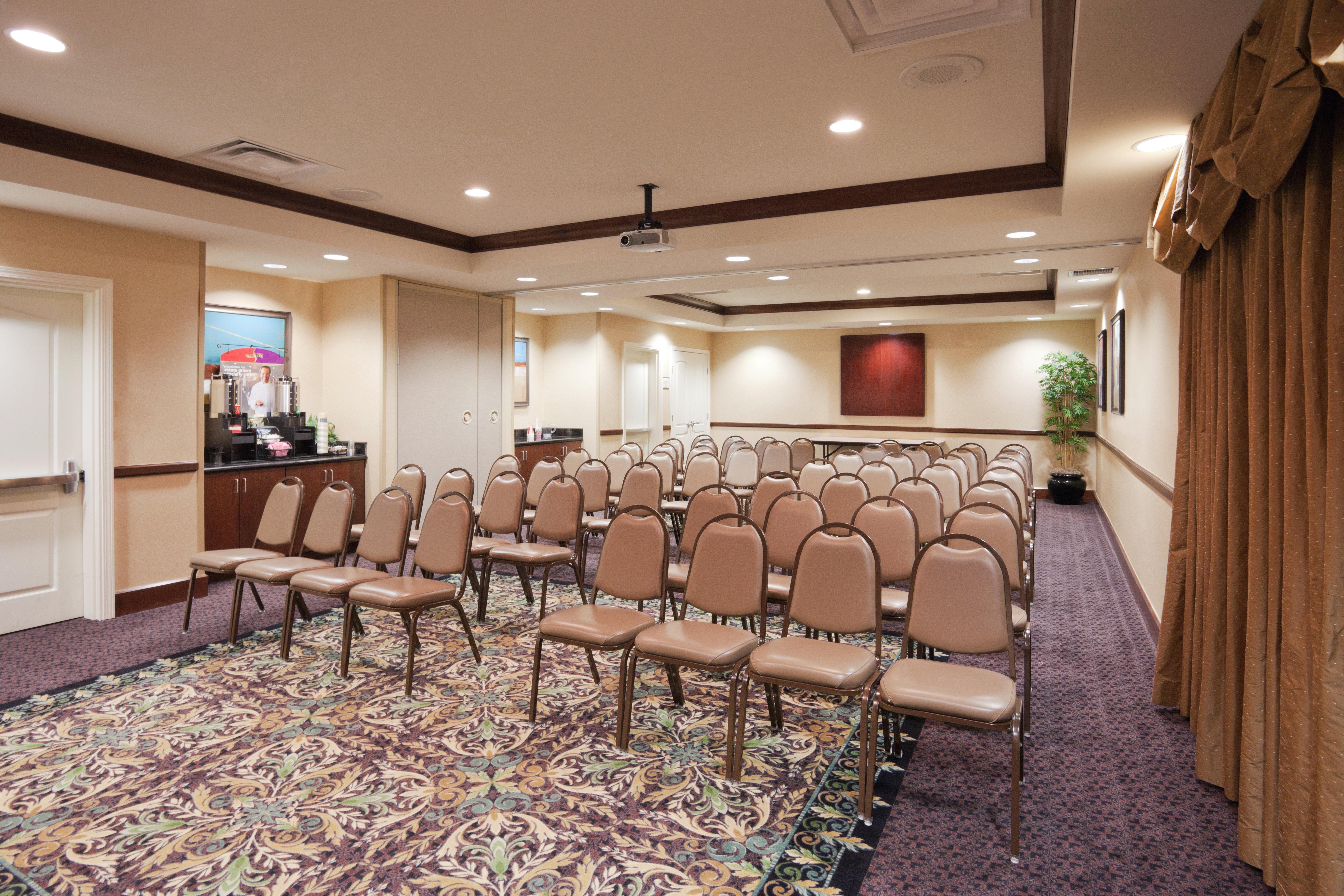Homewood Suites Lafayette-Airport Exterior photo