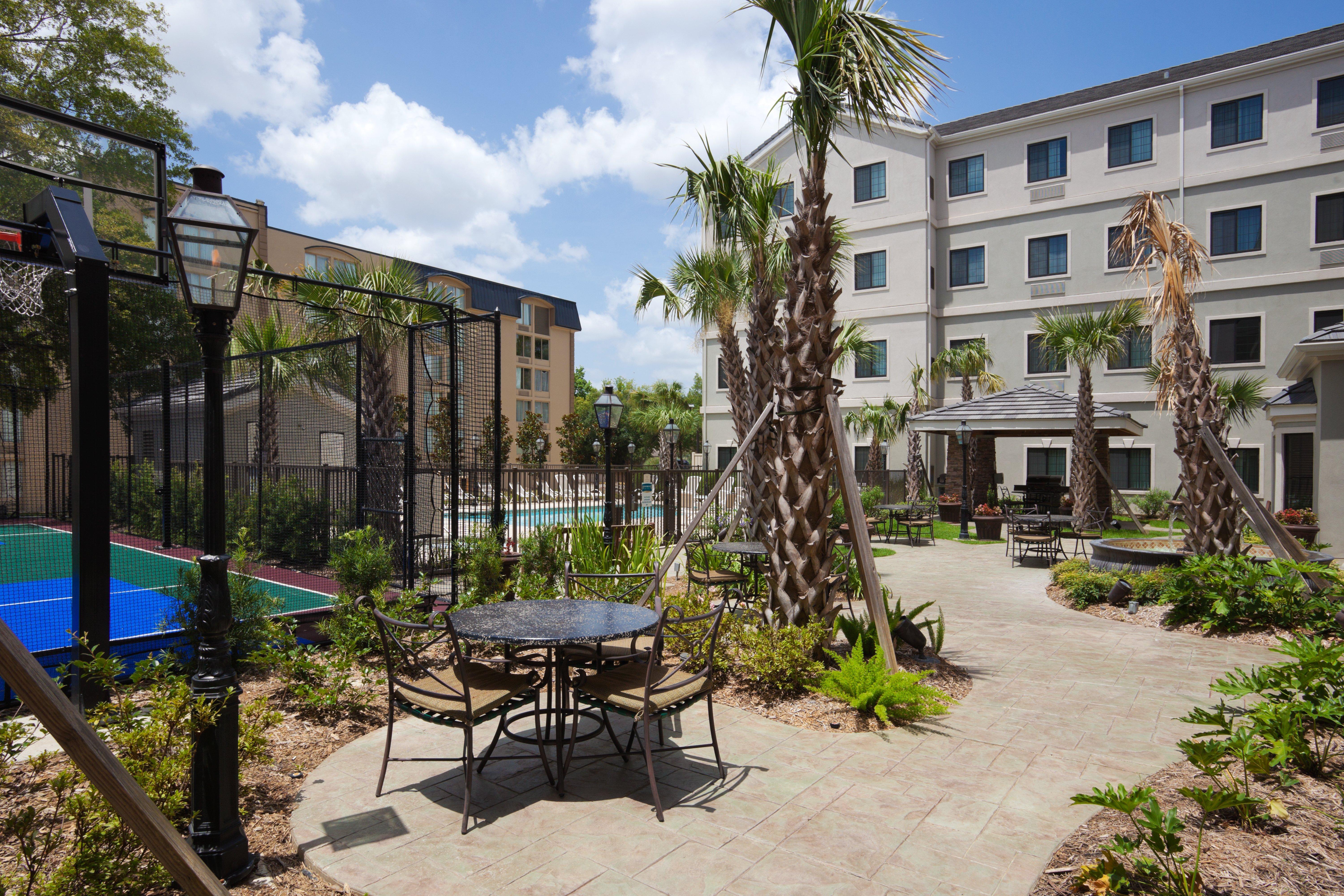 Homewood Suites Lafayette-Airport Exterior photo
